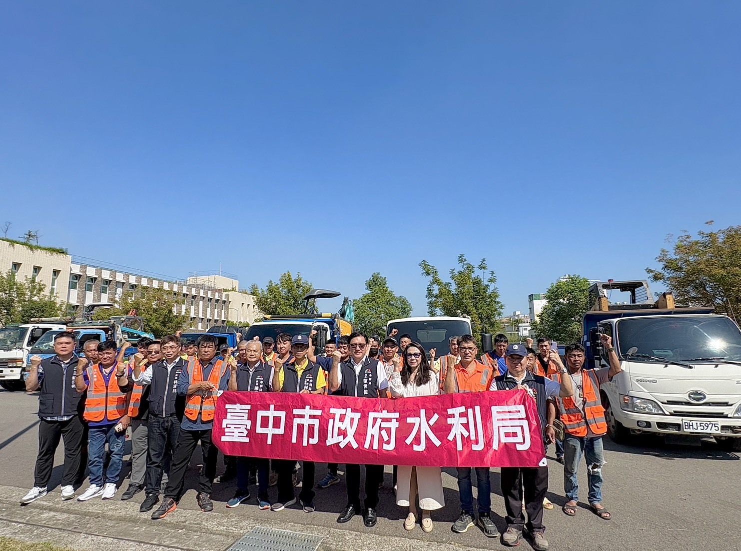 台中下水道超人馳援花蓮 10機具加速清淤排水系統