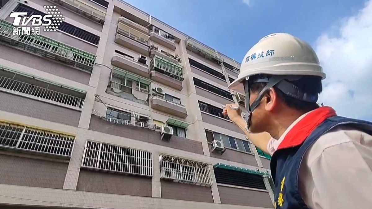 結構工程技師公會結構技師表示,缺乏適當連結,恐成為社區「不定時炸彈」。(圖/TVBS)