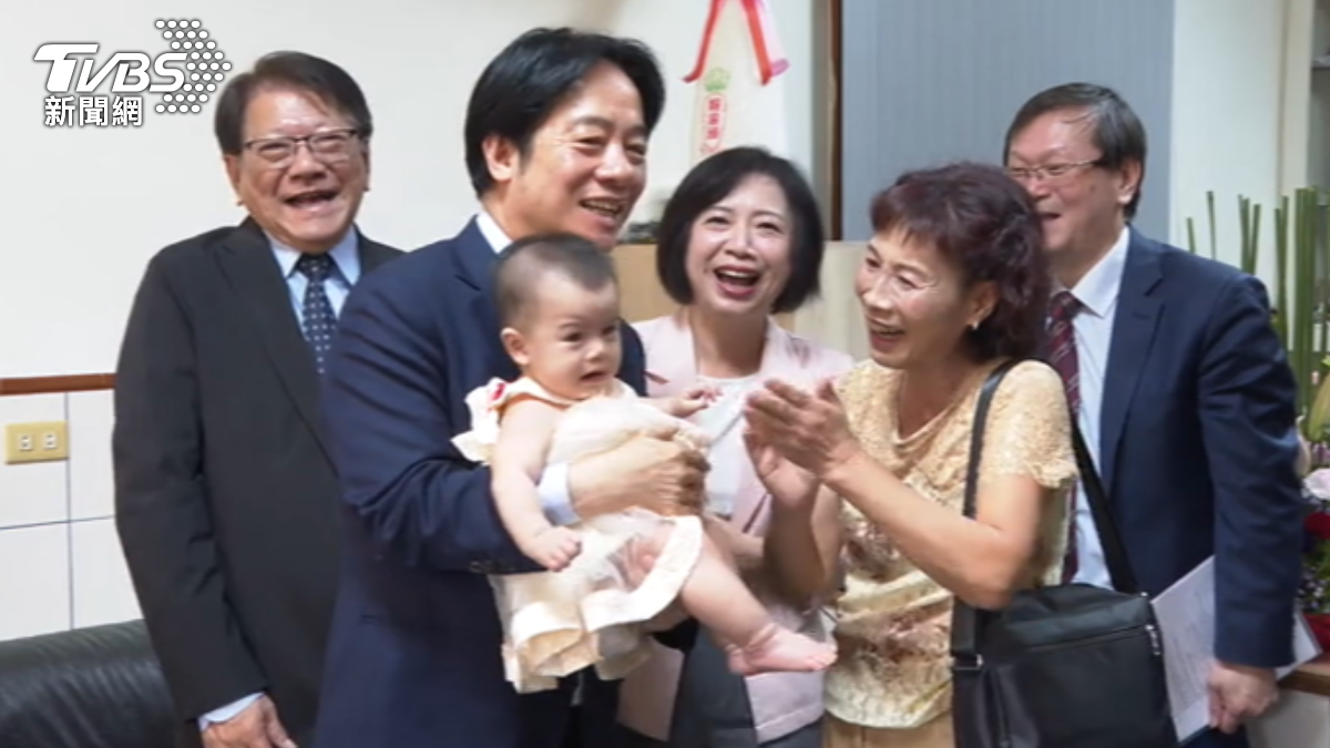 總統賴清德與立委何欣純。 （圖／TVBS）