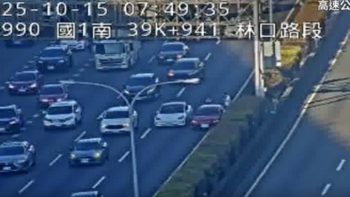 北上內線有2輛車事故。(圖/國道即時路況)