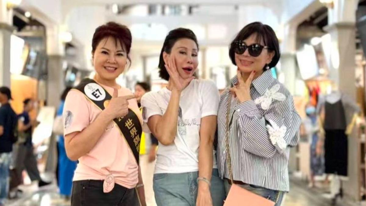 Celine(右起)與創辦人張莉緹、香港代表蕭瑪娜合影。(圖/Cherry提供)