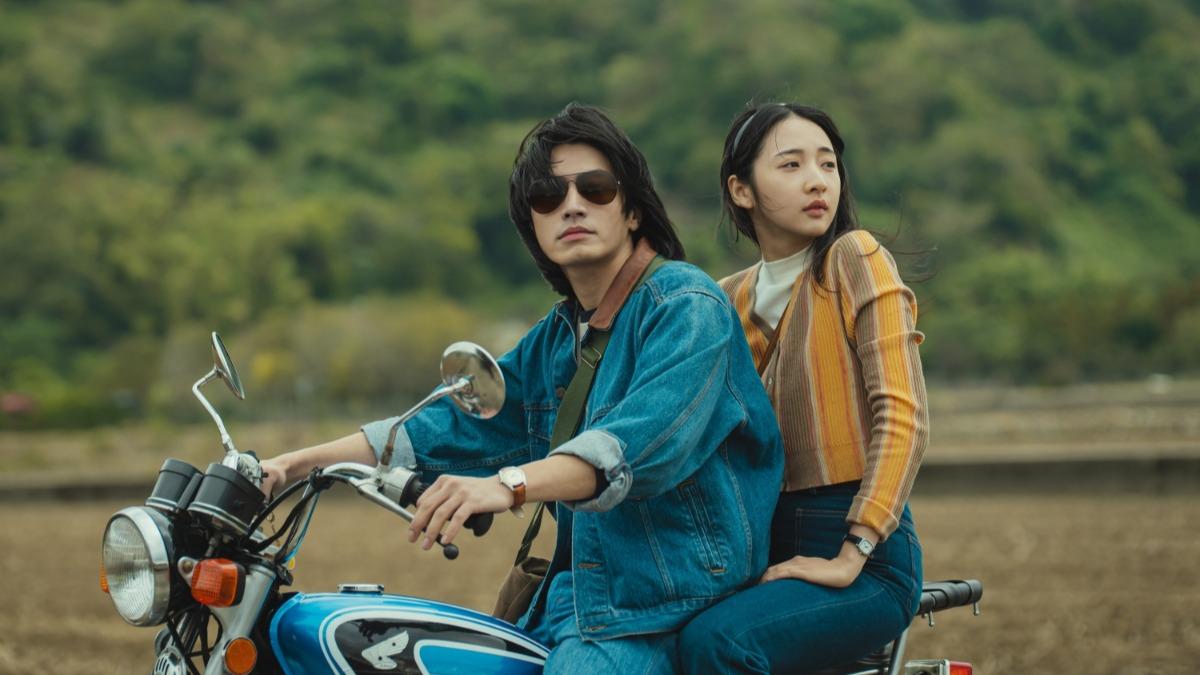 《那張照片裡的我們》重溫1977復古年代。(圖/瀚草文創GrX STUDIO提供)