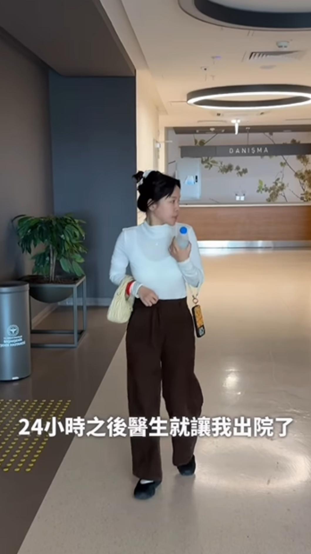 古娃娃待了一天順利出院。(圖/翻攝自wawawaku IG)