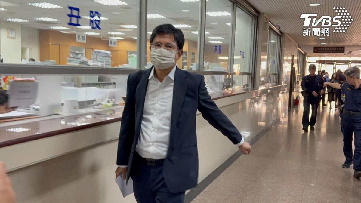 范有偉證實捐500萬給柯文哲　蔡明興打電話罵兩人「搞什麼碗糕」