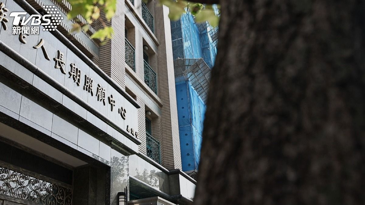 長照床等好久,人口密集、偏鄉缺口嚴重。(圖/TVBS)