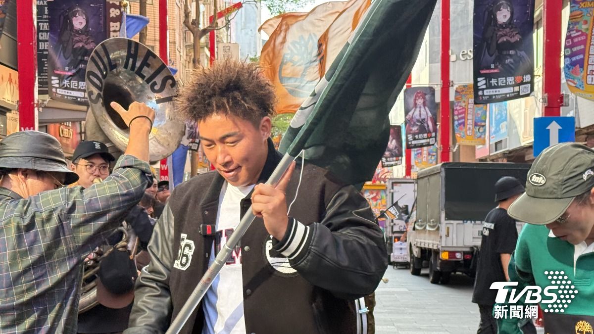 郭泓志明金鐘紅毯放話「不穿衣服」 明年參加經典賽:帶著全台灣人的祝福