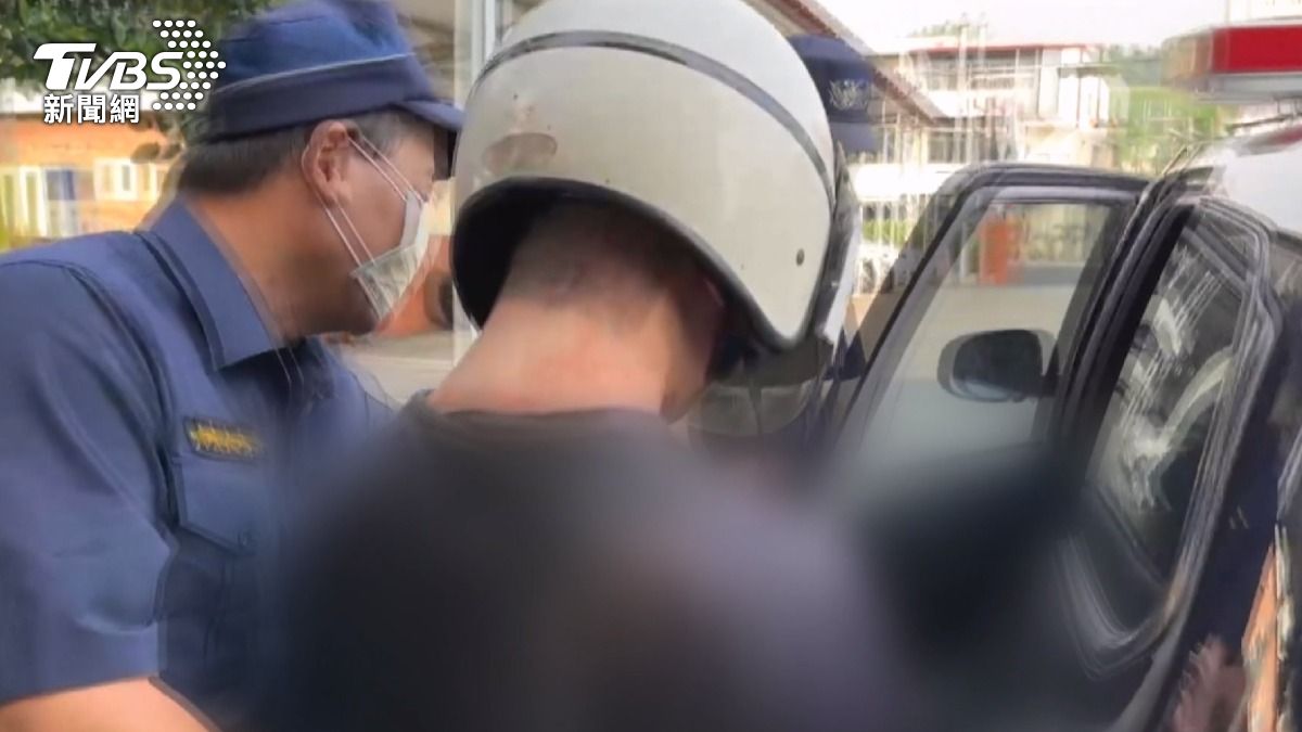 修配廠施姓老闆的傷勢已經穩定，已脫離險境。(圖／TVBS)