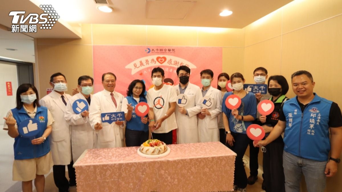 醫院辦理慶祝會。（圖／TVBS）