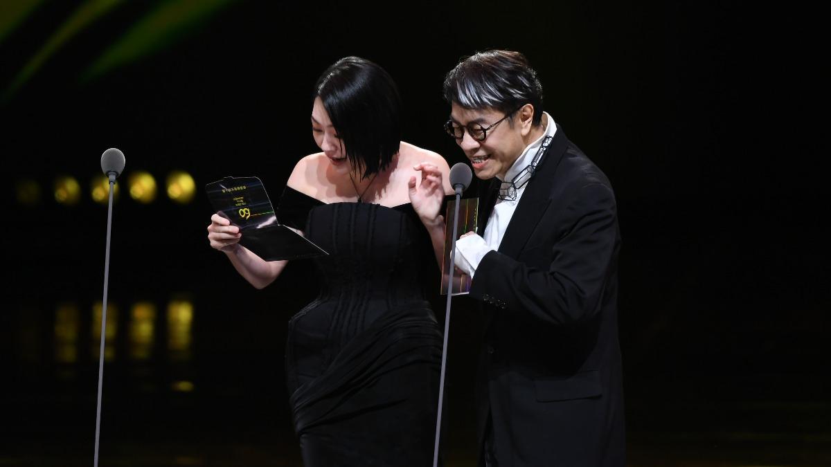 小S看到自己得獎時驚訝不已。（圖／三立提供）