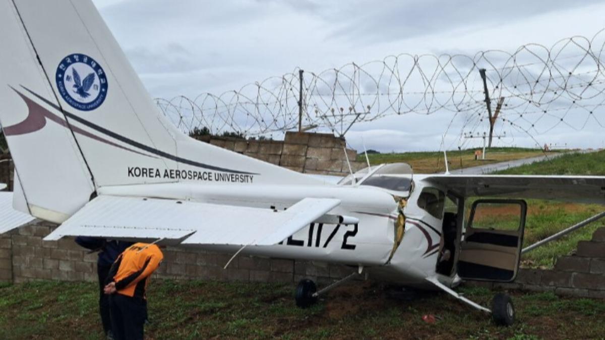 南韓輕型飛機降落失事「撞擊跑道牆壁」 教練、學員2人受傷