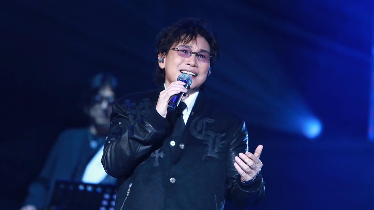 蘇永康遭掀染毒黑歷史！來台開唱「突鞠躬10秒」　妻兒缺席原因曝