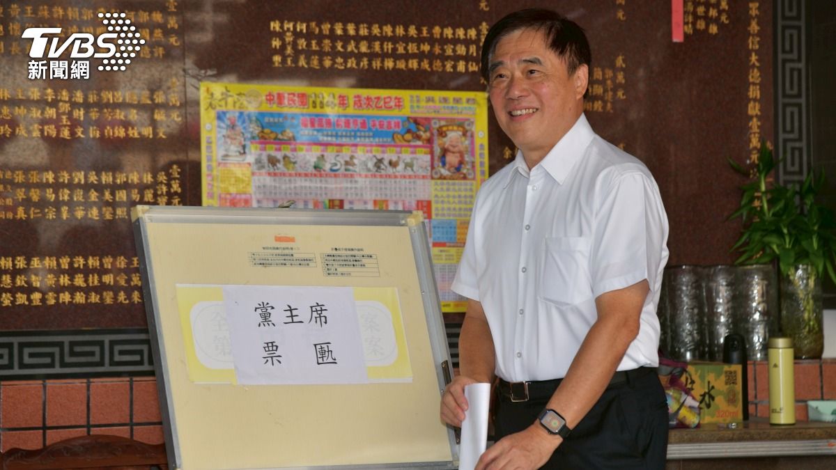 藍營縣市長選前紛力挺!郝龍斌無緣黨魁 沈富雄揭最大主因
