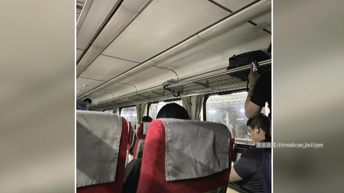 台鐵自強號卡平交道,乘客怒:浪費生命。(圖/threads/mo_Kaiiyan)