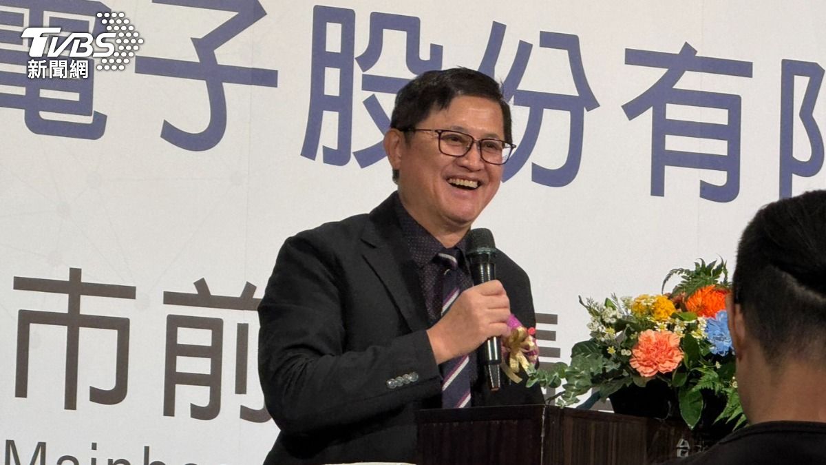 和碩集團董事長童子賢今(20)日親自出席永擎電子上市前業績發表會。(圖/謝佩穎攝)