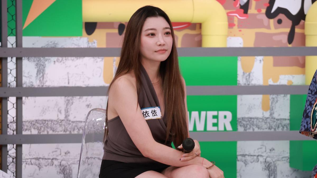 依依和納豆交往一開始未公開戀情。(圖/中天提供)