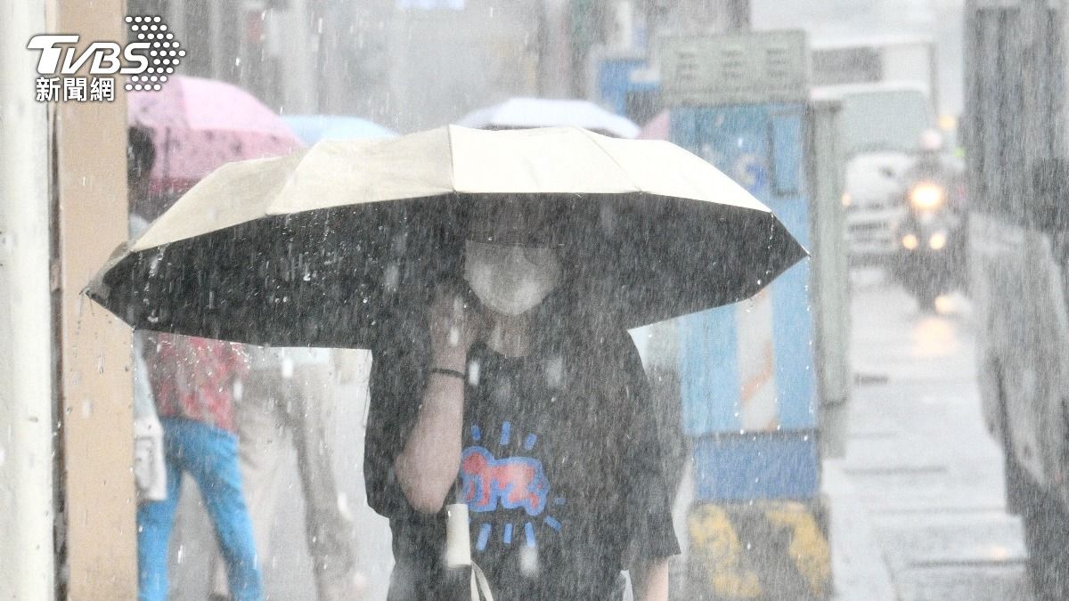天氣/共伴雨續亮紅燈!明3縣市雨量估破400毫米 估一路至「這天」