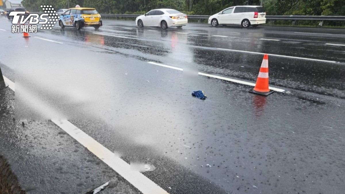 塞到崩潰!國道死亡車禍駕駛遭多車輾 封內側清理車流大回堵