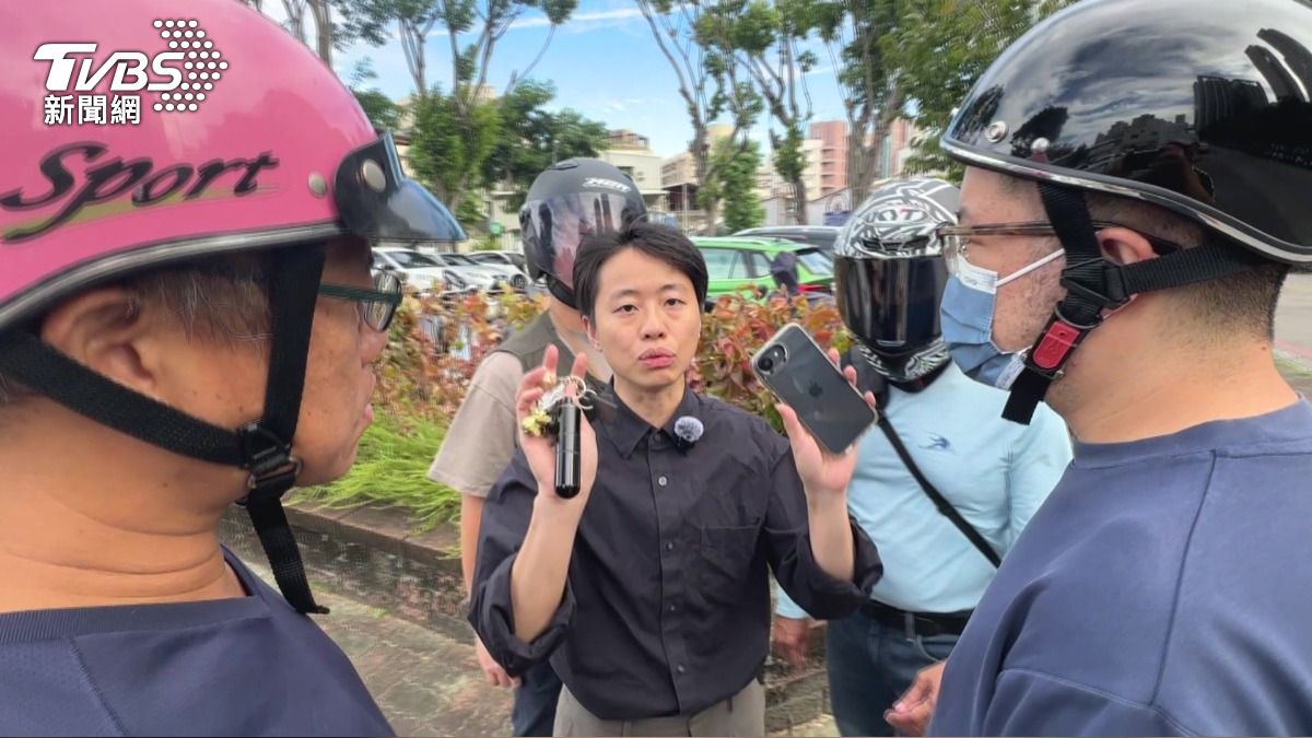 少年控遭陌生人搶　警揭「欠債15000」真相。(圖／TVBS) 