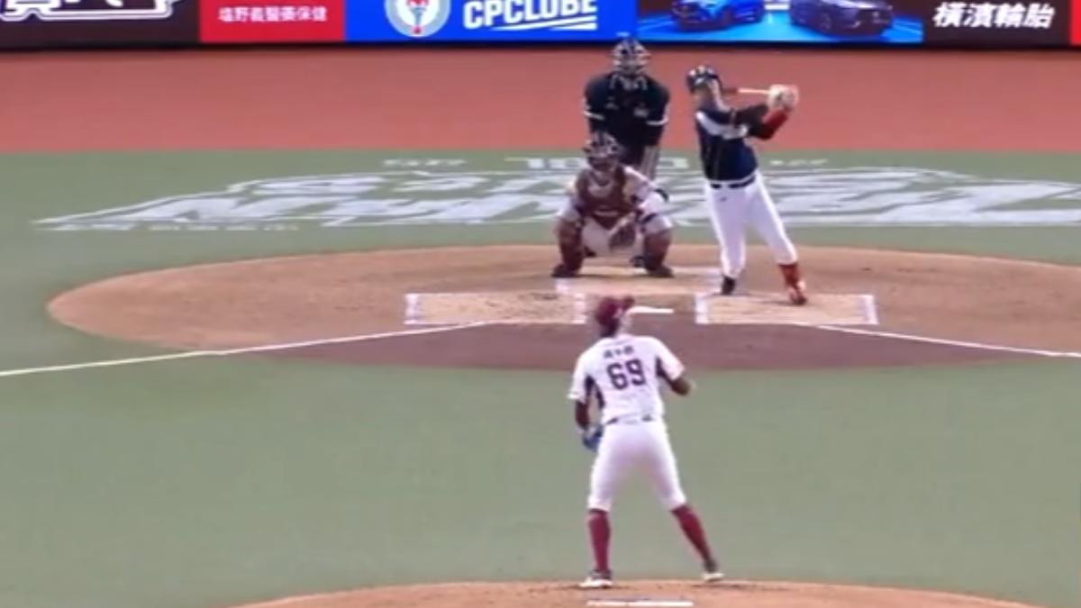 台灣大賽G3兄弟2:0擊敗桃猿，詹子賢忍父喪開轟。（畫面翻攝CPBL） 