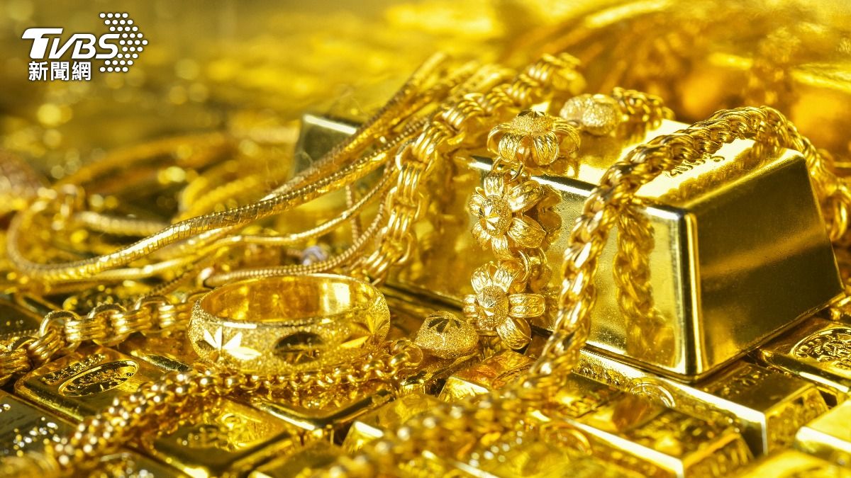 ifc銀樓排長龍搶購熱！買金如買雞蛋　網嘆：好像不要錢一樣