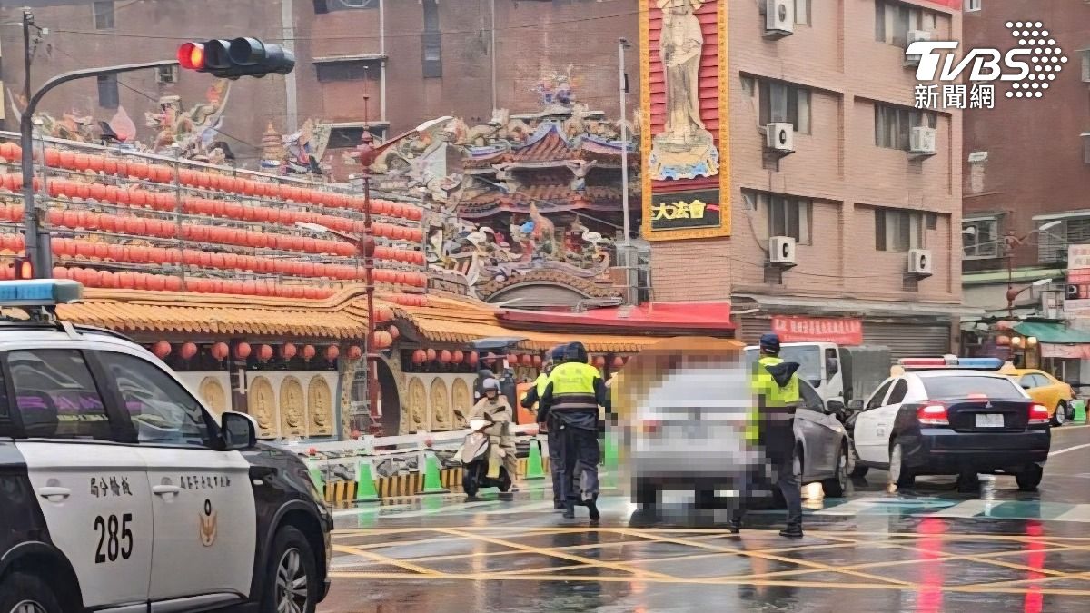 獨家／綠燈亮 車卻沒動！57歲男「停等紅燈人生瞬停」