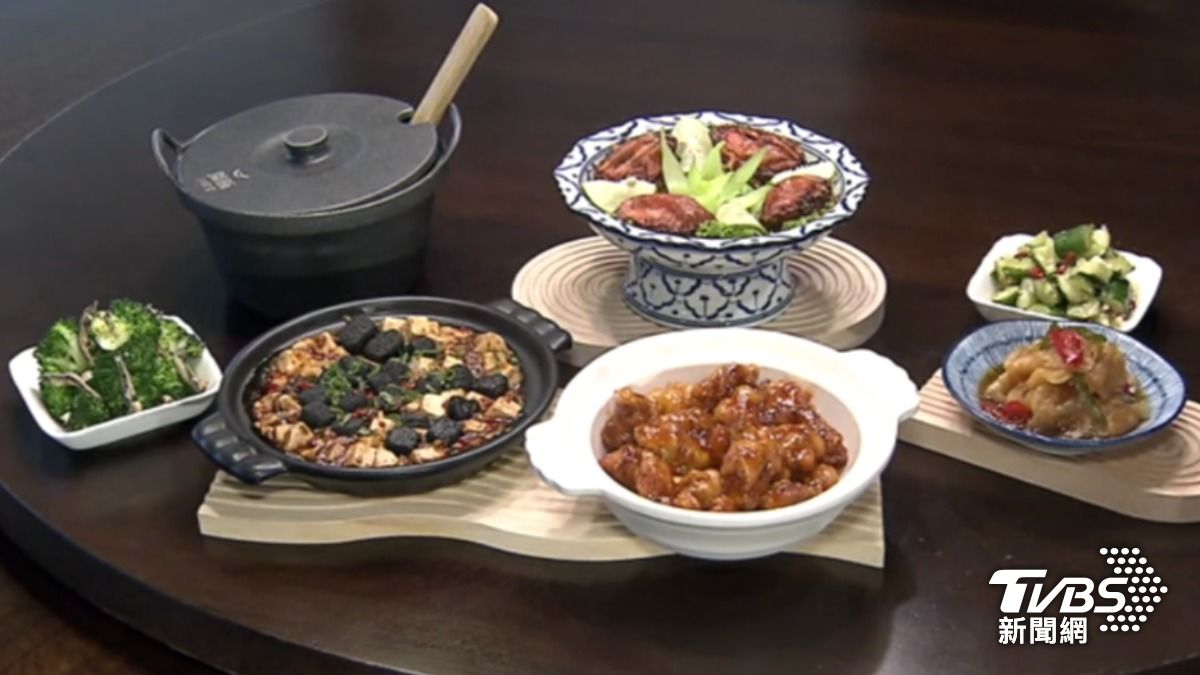 「饗賓集團」攜手《廚神小當家》,神還原二次元料理。(圖/TVBS)