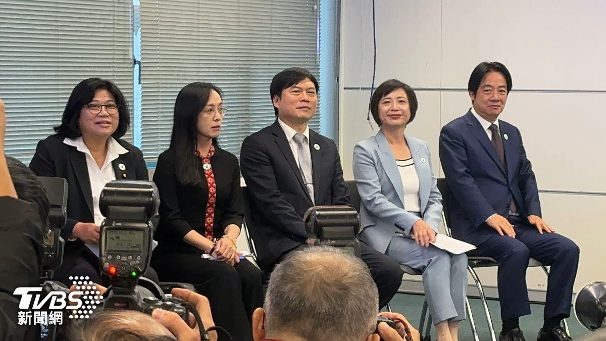 民進黨主席賴清德偕4位提名人舉行提名記者會。(圖/潘袁詩羽攝)
