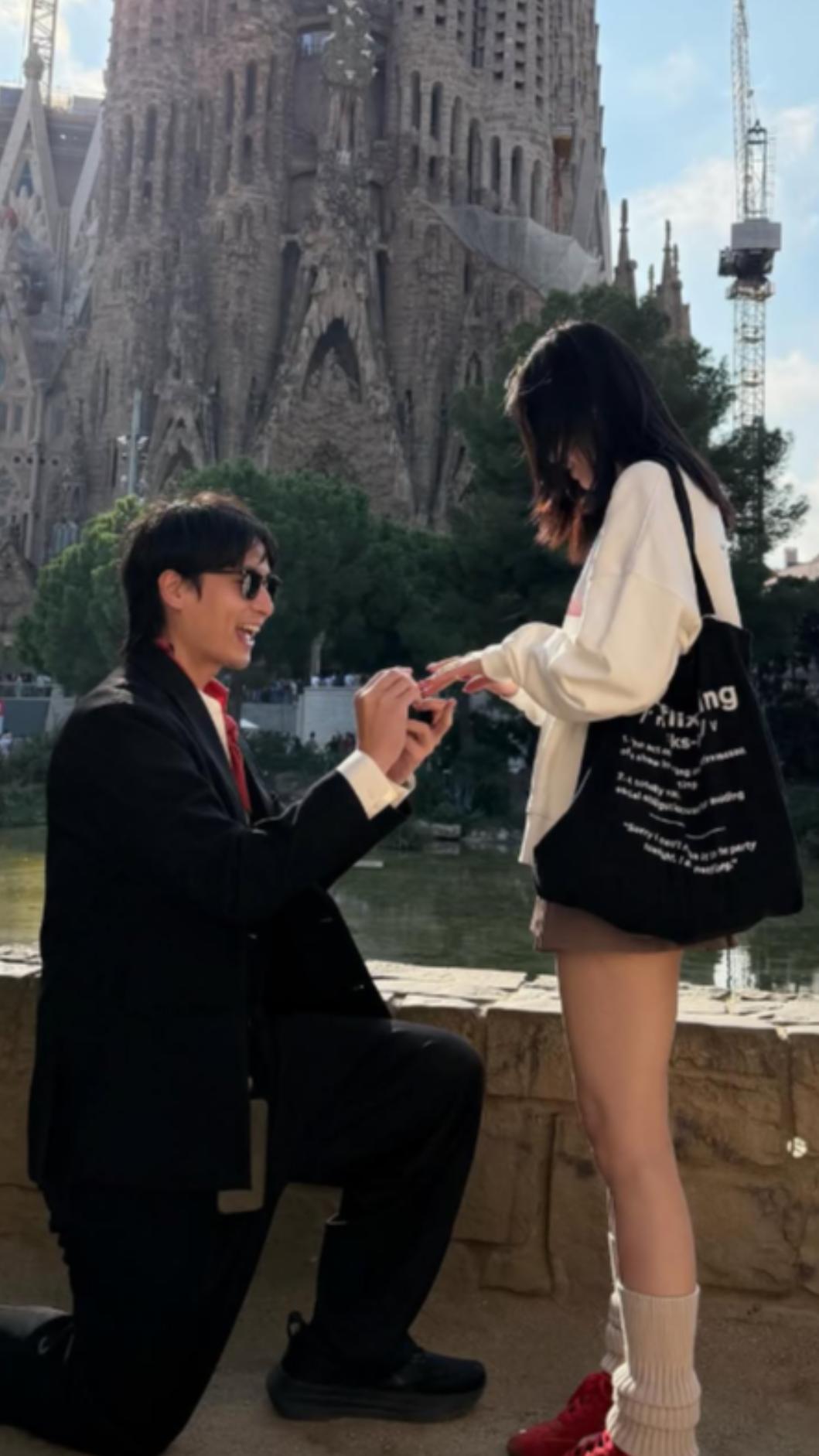 飽妮點頭嫁男友！（圖／翻攝自Instagram／bonibaobao）