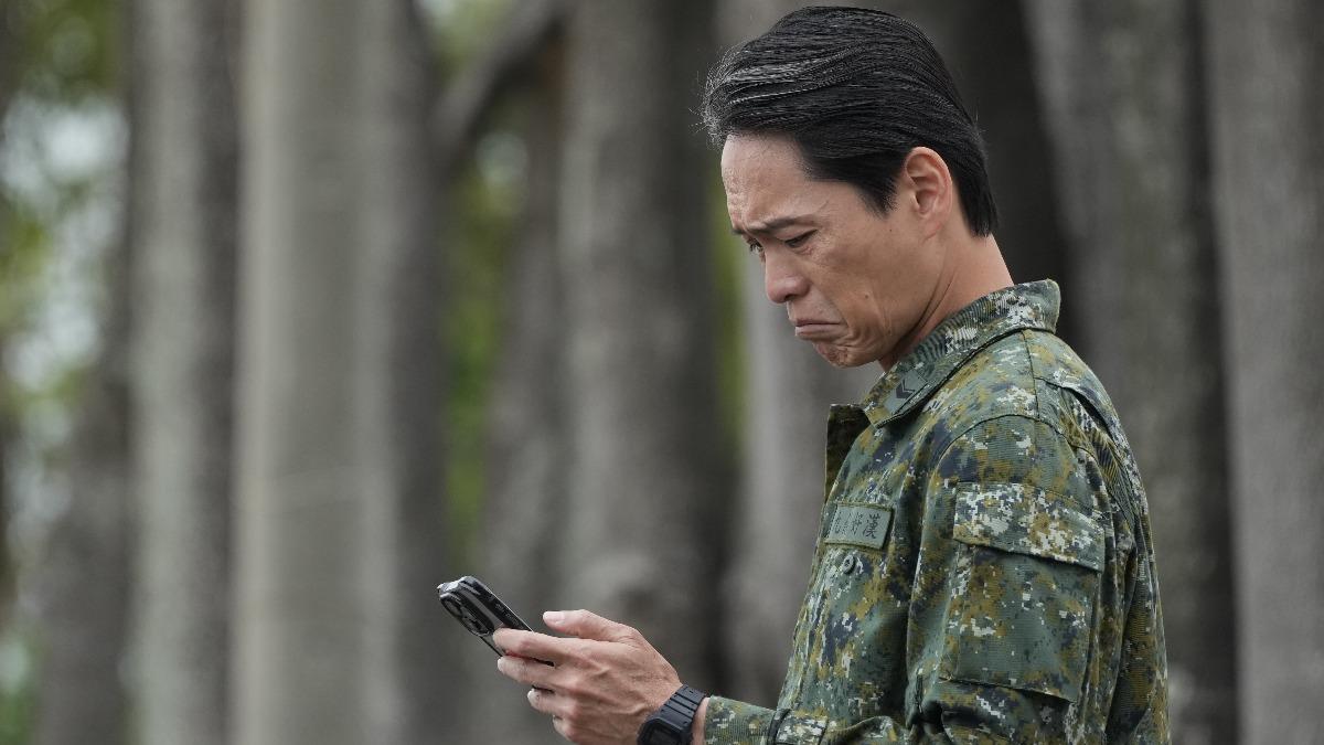 閃兵藝人快看!黃鐙輝「當第2次兵」 哽咽曝進成功嶺訓練內幕