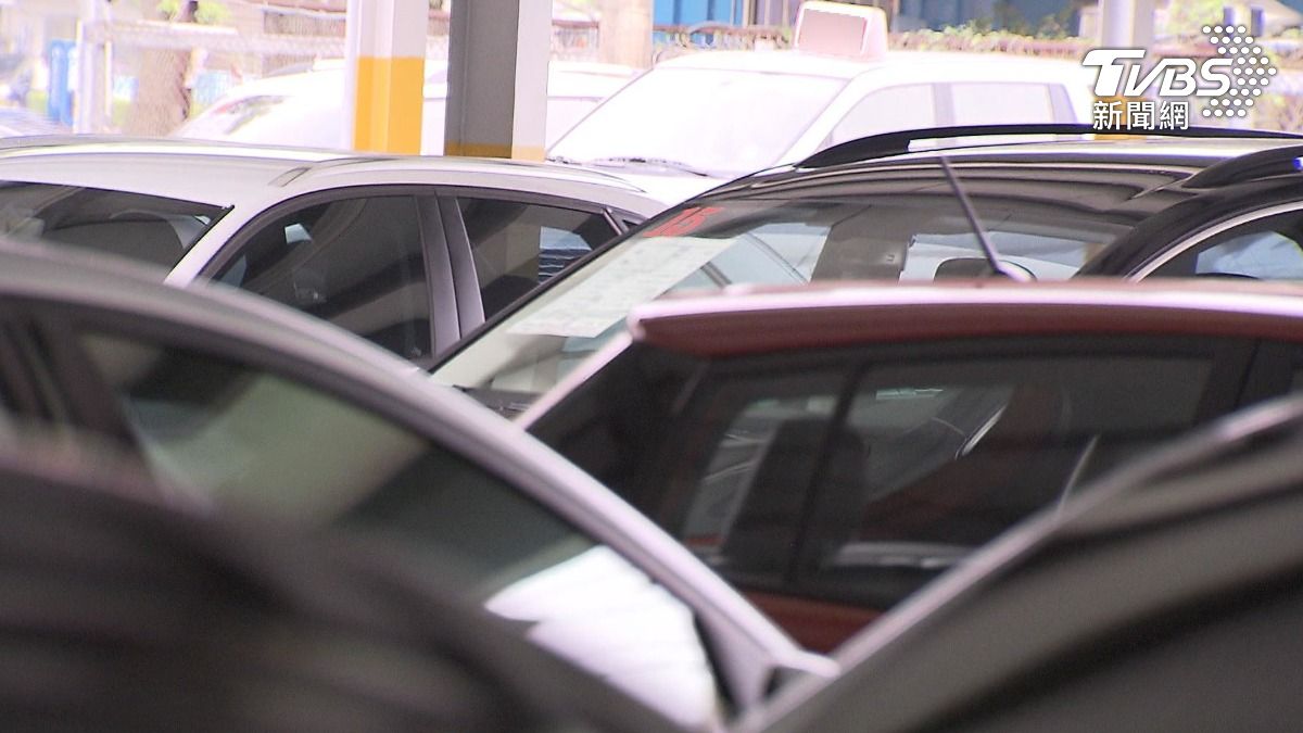 車貸好申請成為不少民眾詢問重點(圖/TVBS)
