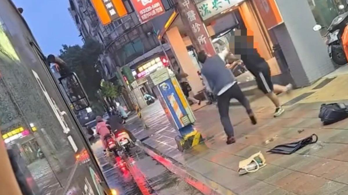 桃客打高中生司機黑歷史曝!沒禮讓行人 曾嗆乘客「下賤」獲無罪