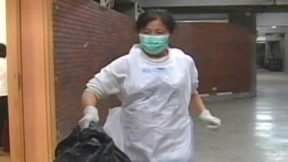 警方採證追兇。（圖／TVBS）