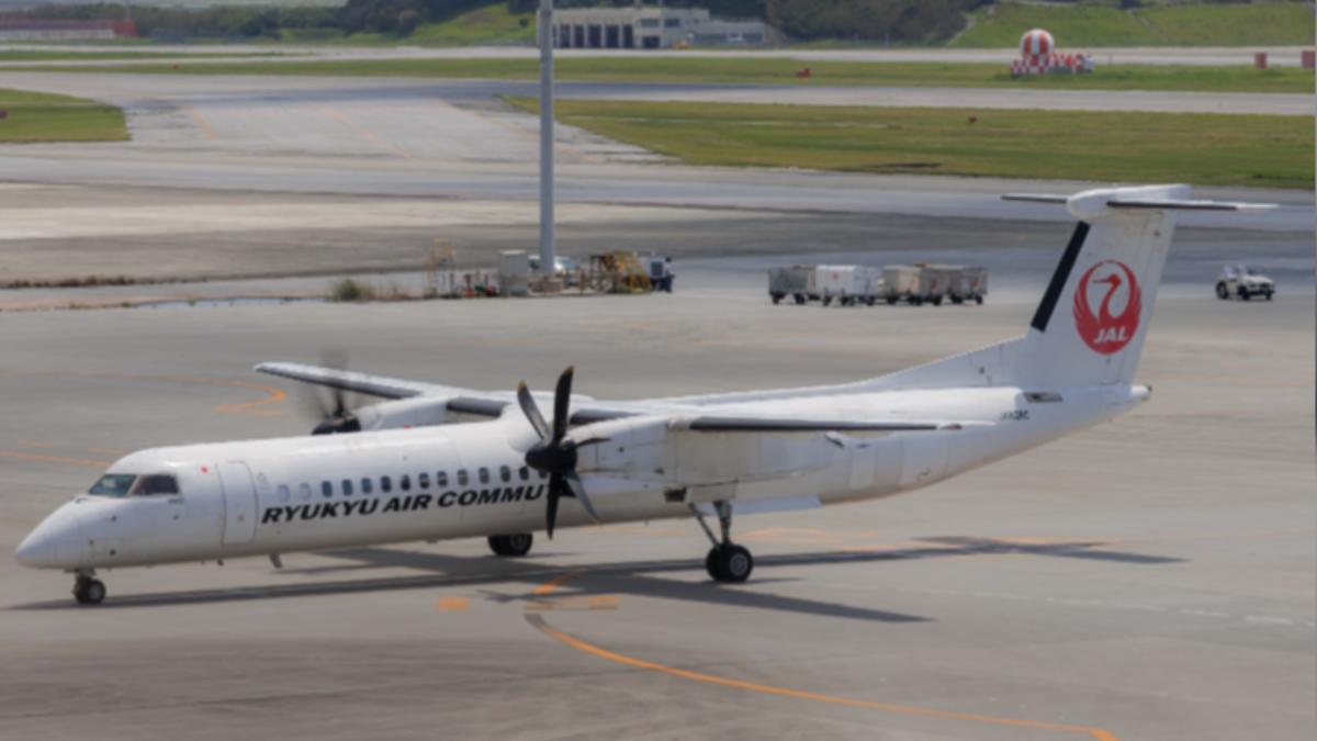 起飛後驚見「駕駛艙玻璃龜裂」　日本客機緊急折返那霸機場