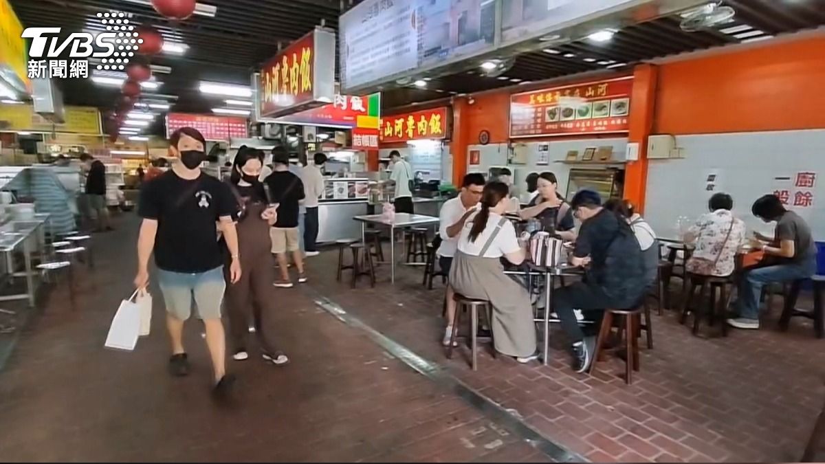 豬肉價暴漲 民眾:有啥吃啥。(圖/TVBS)