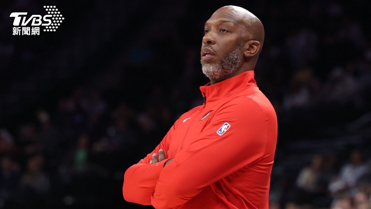 美國NBA波特蘭拓荒者總教練「畢拉普斯」，涉嫌非法賭博遭FBI逮捕。(圖／達志影像美聯社)