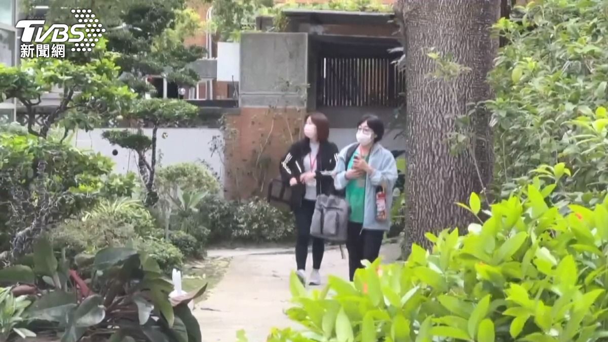 餐廳曾獲得多年米其林必比登推薦，也被報導為米其林密度最高區的餐廳之一。(圖／TVBS)