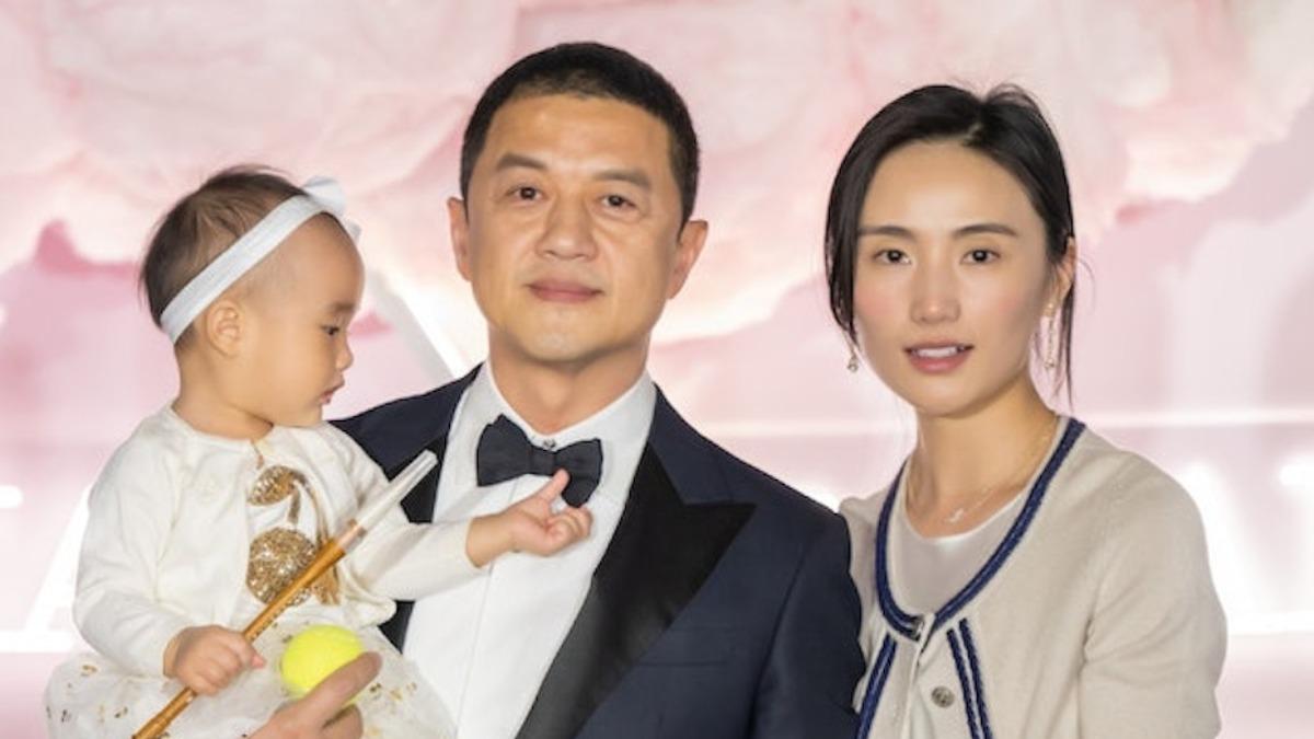 李亞鵬日前宣布與海哈金喜離婚。(圖/翻攝自海哈金喜微博)