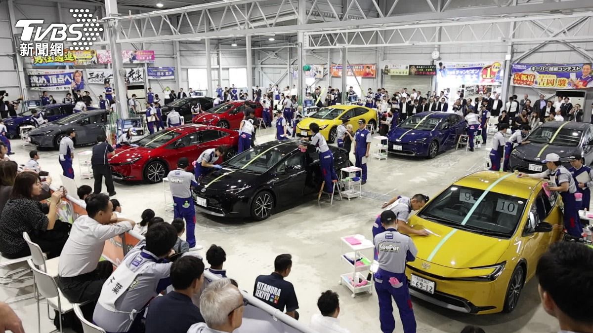 日本汽車鍍膜也能辦比賽,提升成就感,在人力荒時代留住人才。(圖/TVBS)