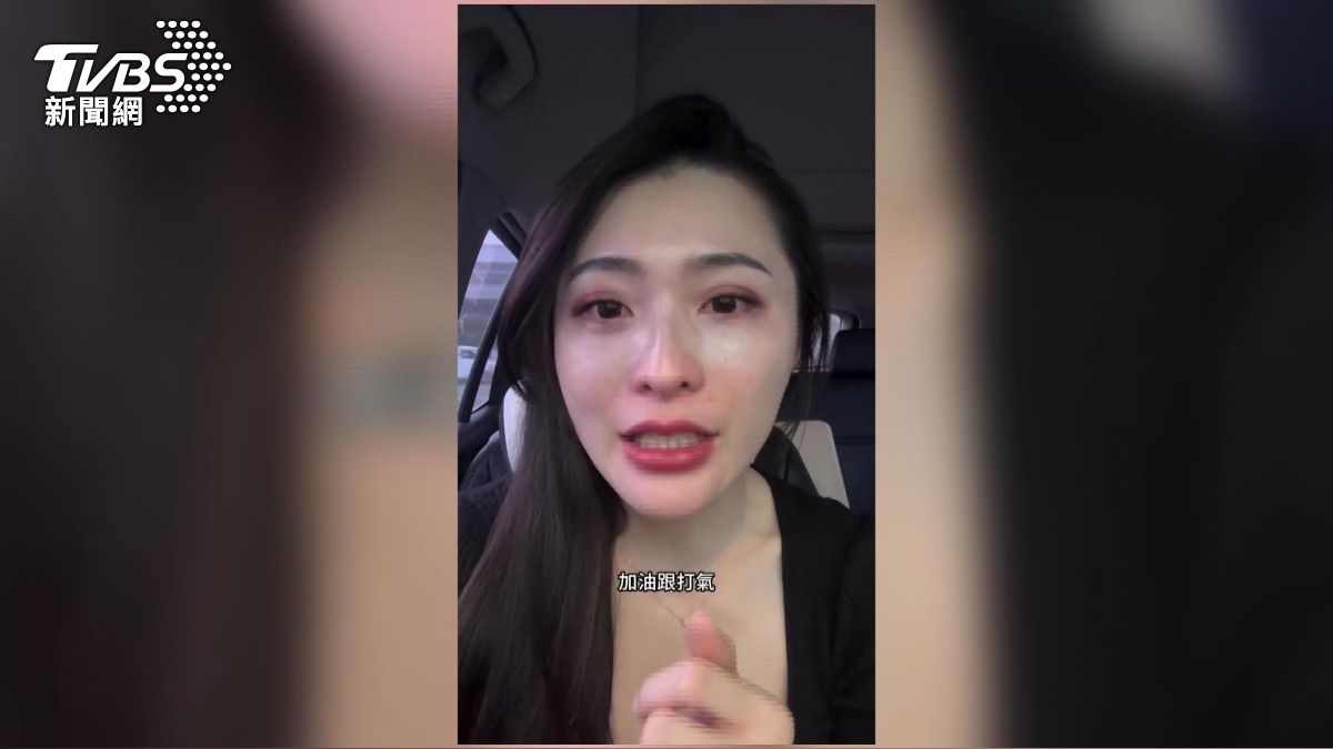 非洲豬瘟40場關聯場全陰性!豬肉公主落淚 穿防護衣顧豬。(圖/TVBS)