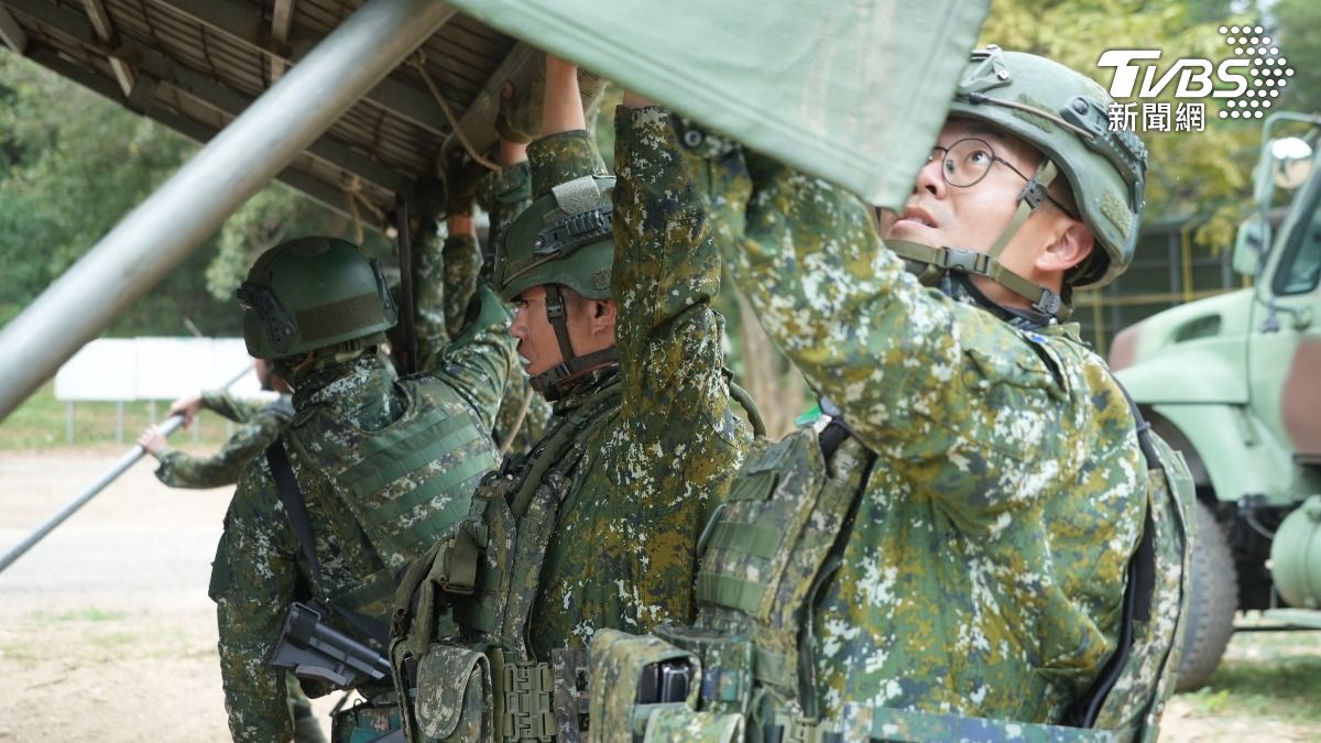 為期7天6夜的實兵演訓,將由駐守北台灣的陸軍裝甲542旅及中台灣的機步234旅實兵對抗。(圖/國防部提供)