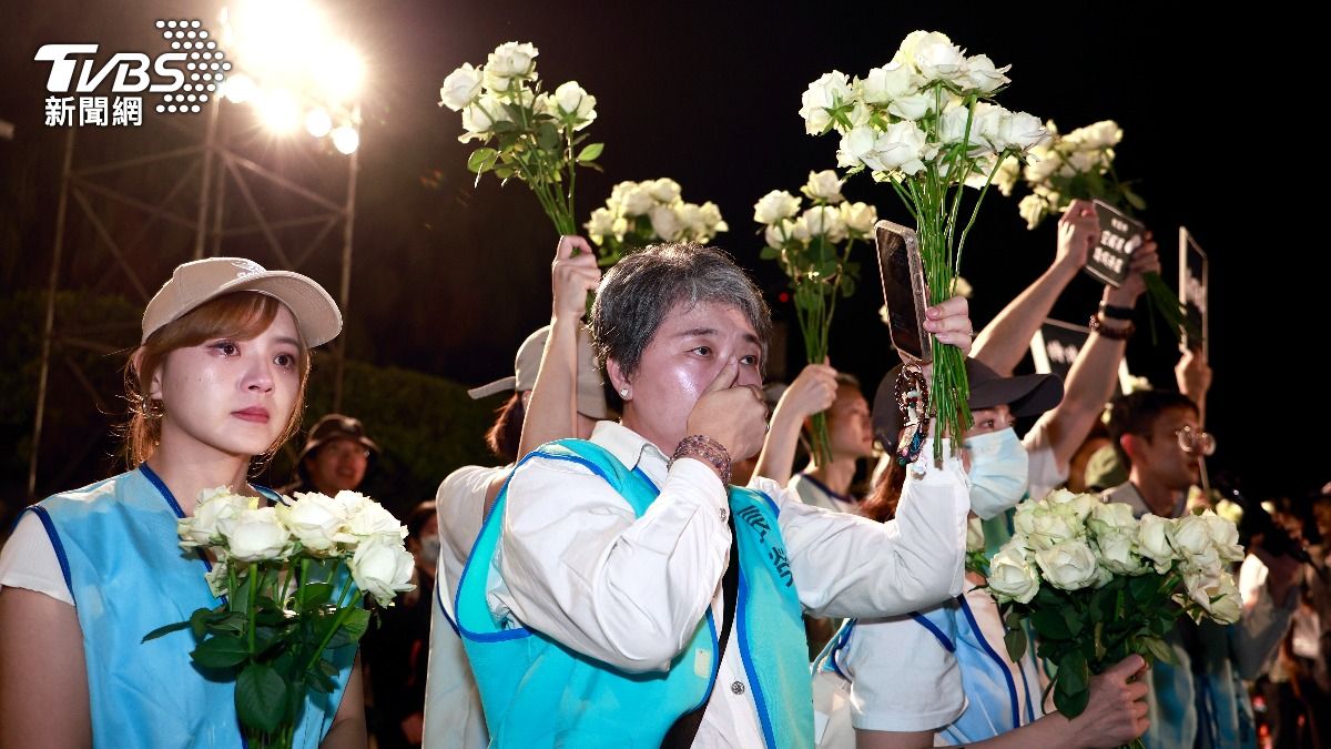 桃園市空服員職業工會抗議。（圖／華子琛攝）