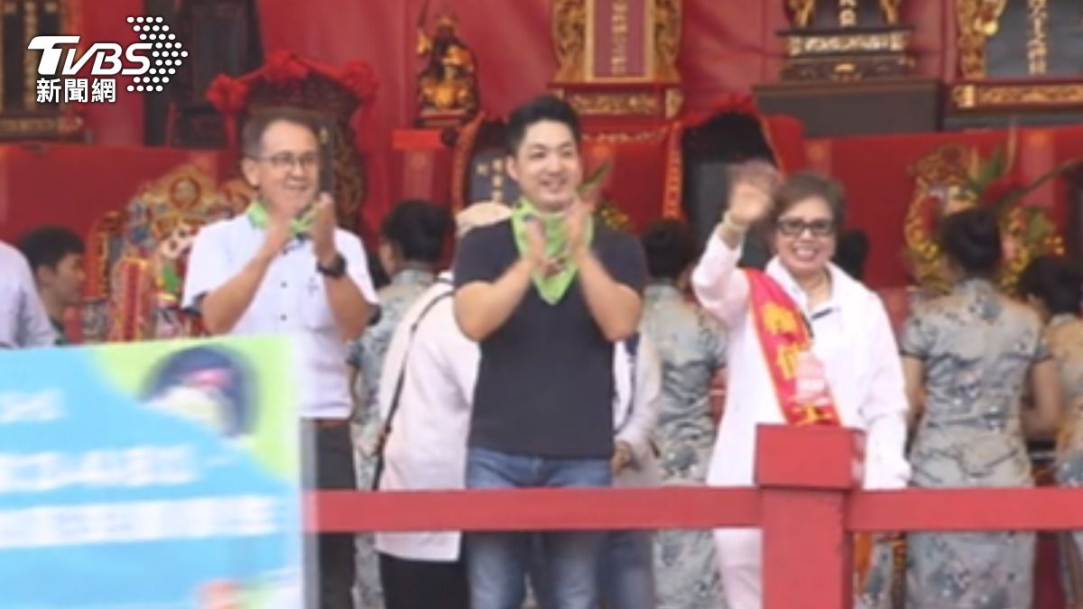 綠推「去蔣化」? 中正堂改名 蔣萬安踩街未回。(圖/TVBS)