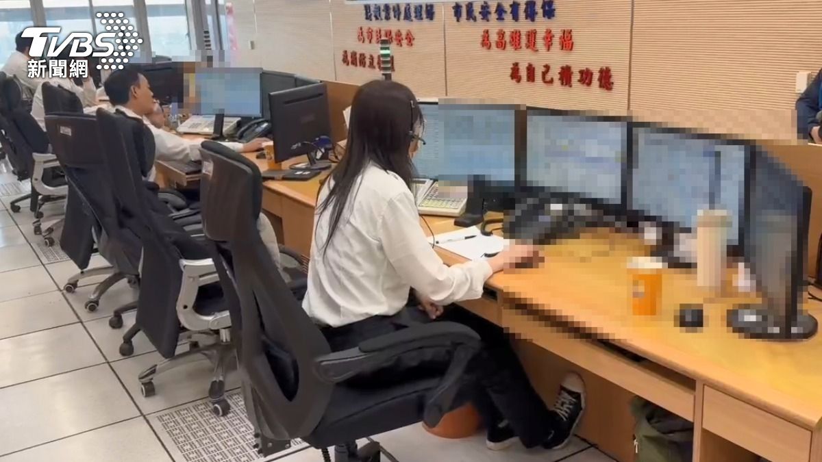 119派遣員遇「阿彌陀佛姐」,不斷口唸佛號,要她收簡訊還直接掛電話。(圖/TVBS)