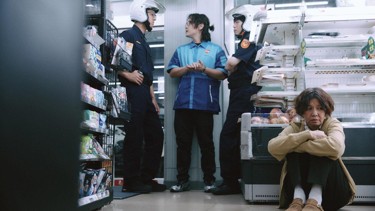 于子育亂翻超商出動警察。(圖/笙根蘭陽提供)