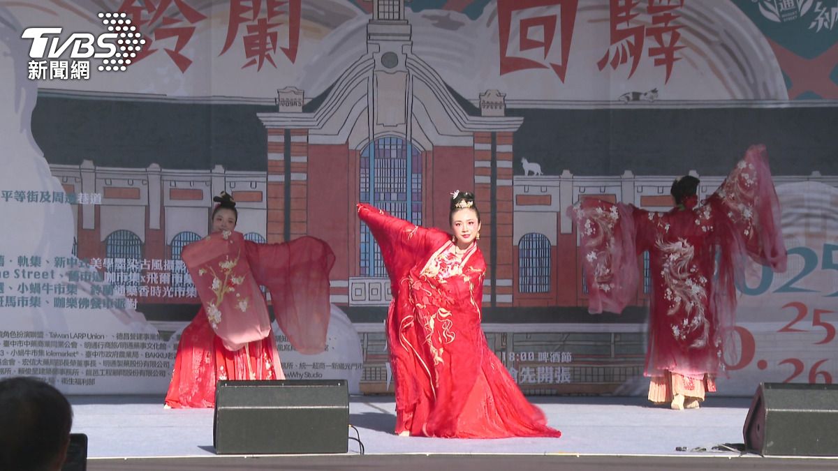 羅馬武士現身台中 「鈴蘭通納涼祭」穿越古今。(圖/TVBS)