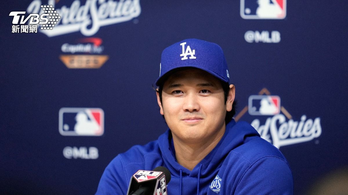 洛杉磯道奇隊日籍球星大谷翔平在對陣多倫多藍鳥隊前的記者會上發言,面對對方球迷的嘲諷大合唱他笑稱覺得很棒。(圖/達志影像美聯社)