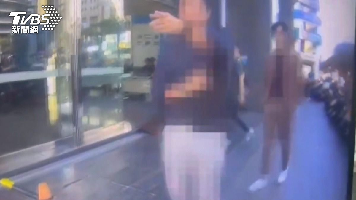 保險公司員工爆發激烈衝突，現場多人互嗆，場面宛如大亂鬥。（圖／TVBS）