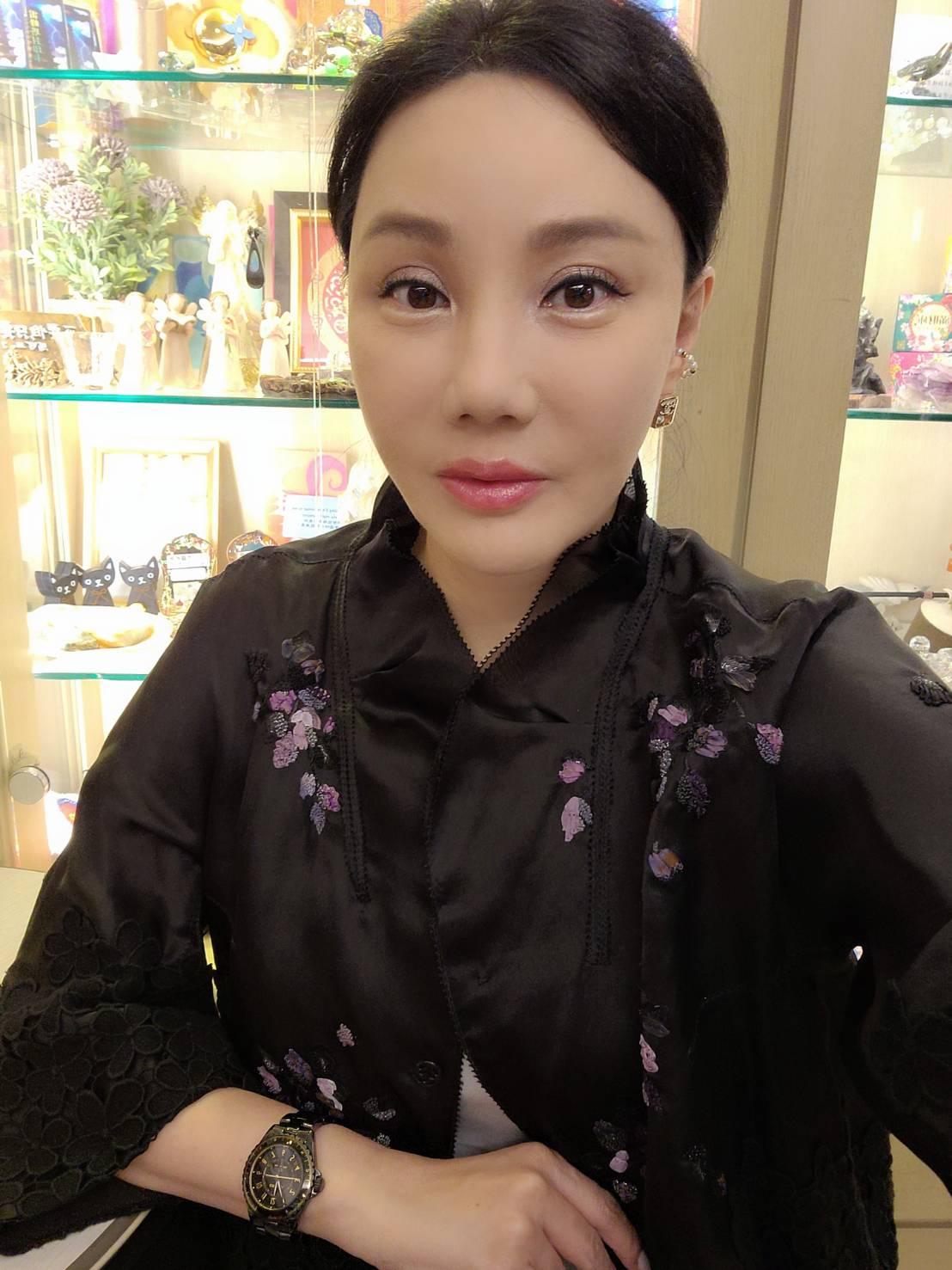 命理師沈嶸。（圖／沈嶸提供）