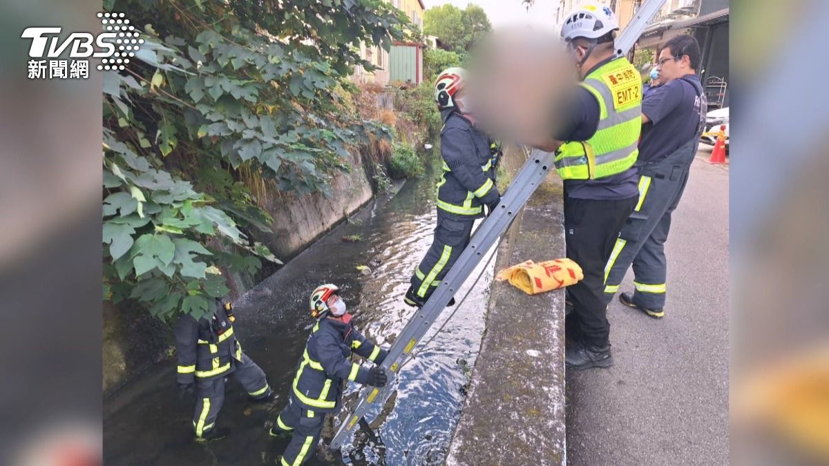 移工宿舍驚見棄嬰!疑25歲菲女曬衣區「拋入2米深圳溝」嬰屍臍帶仍在。(圖/TVBS)