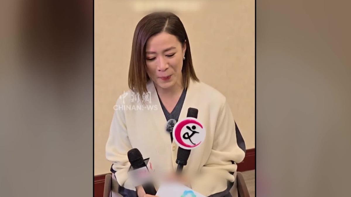 佘詩曼接受訪問忍不住落淚。（圖／翻攝中新網）